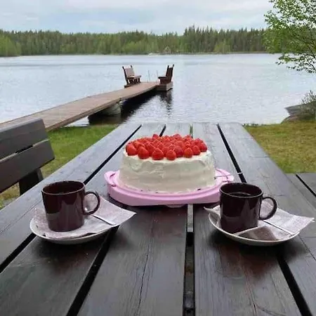 Hyppykallio, Laatulomat Juva