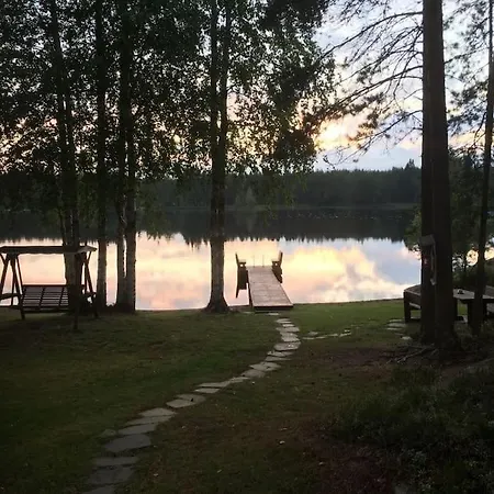 Hyppykallio, Laatulomat Semesterbostad