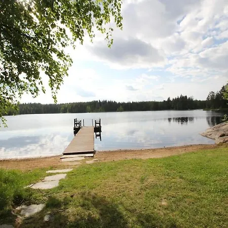 Hyppykallio, Laatulomat Loma-asunnot *