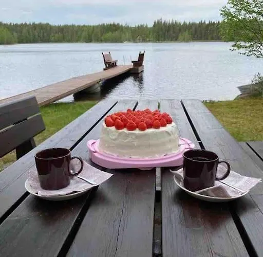 Hyppykallio, Laatulomat Juva