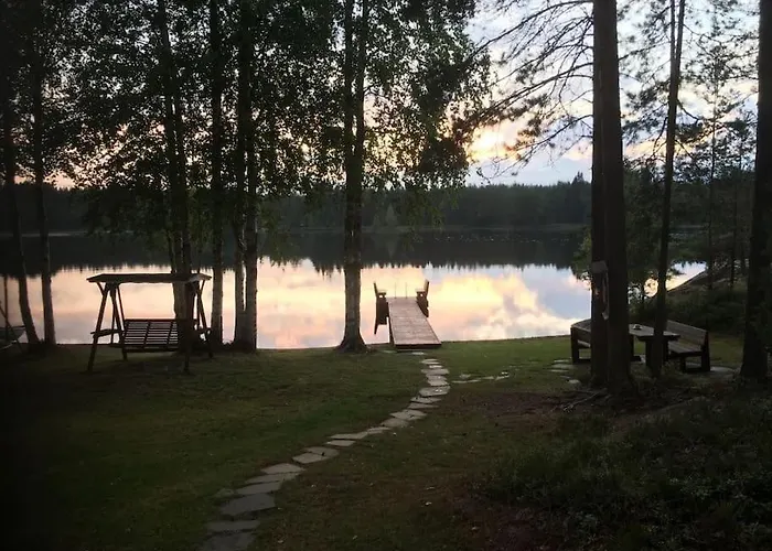 Hyppykallio, Laatulomat Ferienhaus