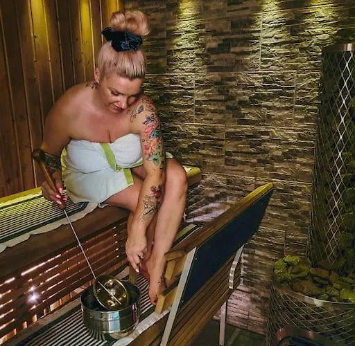 Hyppykallio, Laatulomat